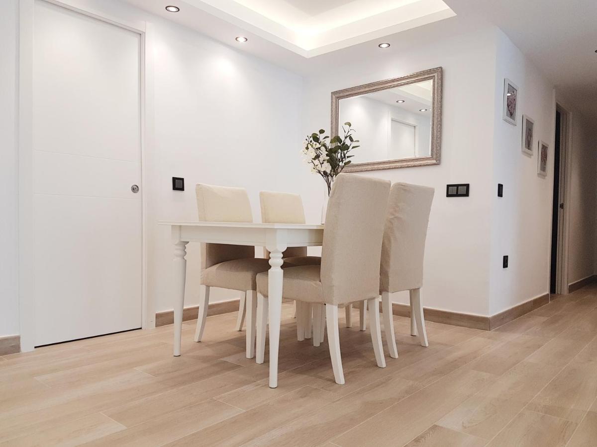 Pepes Home 3 Habitaciones & Parking Gratis ตอร์เรโมลิโนส ภายนอก รูปภาพ