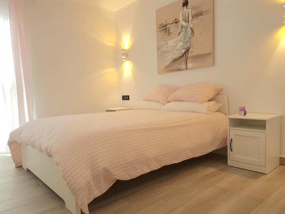 Pepes Home 3 Habitaciones & Parking Gratis ตอร์เรโมลิโนส ภายนอก รูปภาพ